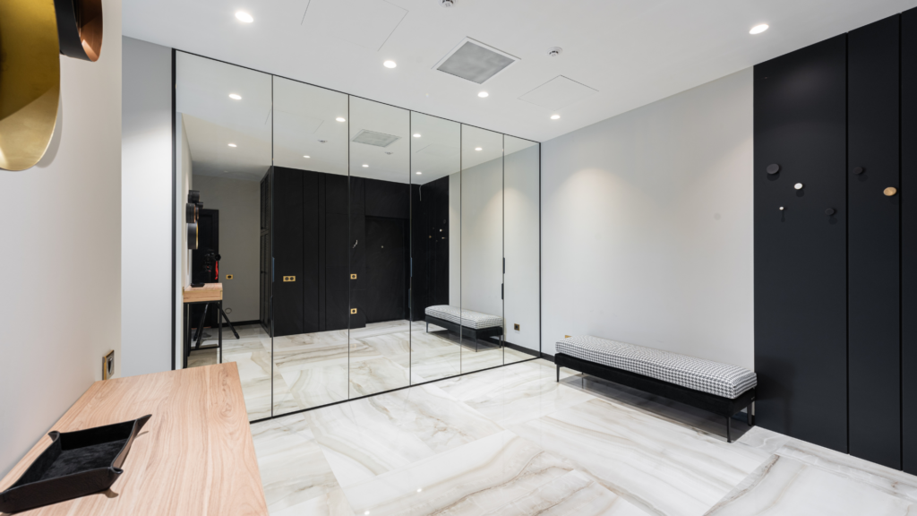 nowoczesne garderoby w mieszkaniu